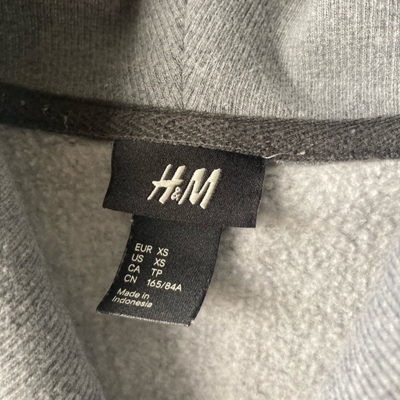 H&M men’s XS shawl button-down sweater with elbow pads - Picture 3 of 4